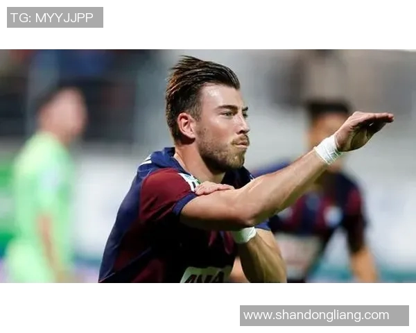 足球明星身上的名字纹身故事揭示他们的情感与信仰之旅