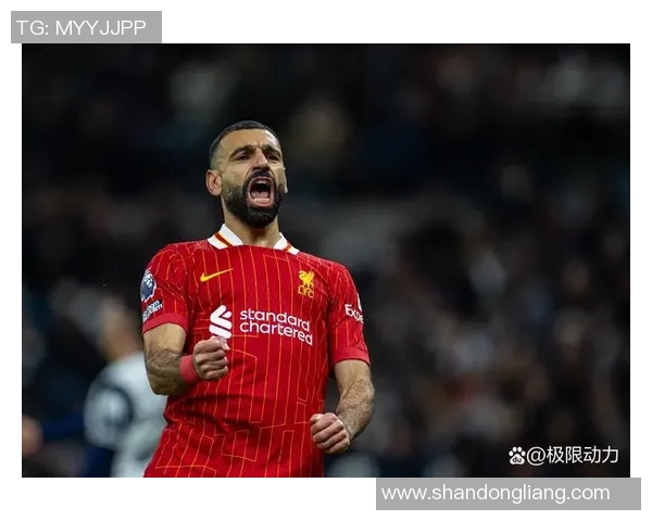 热爱利物浦足球的明星球员们与他们的精彩瞬间回顾